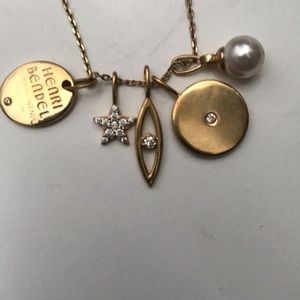 Henri bendel pendant necklace